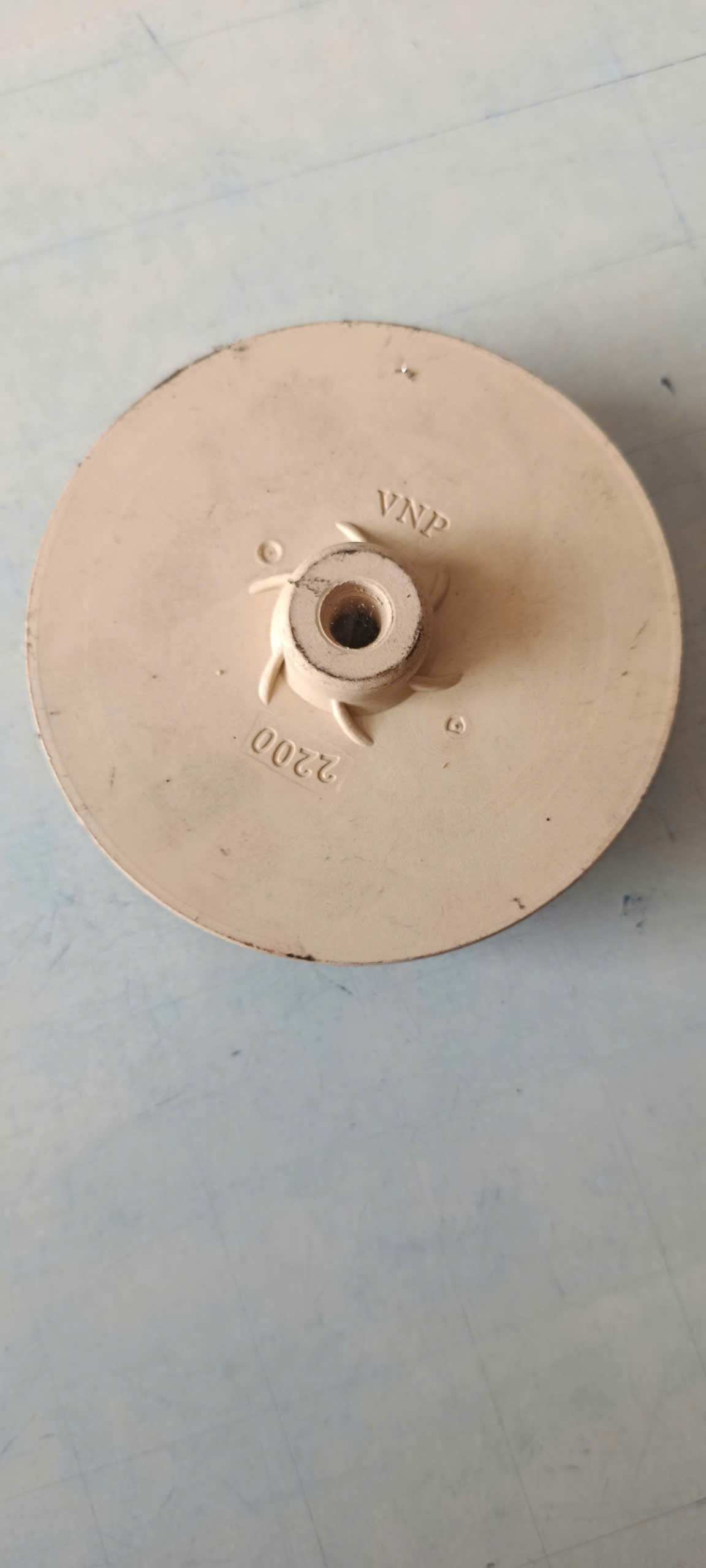 Cánh Bơm Nước Nhựa Cao Cấp Có Những Ưu Điểm Nào?